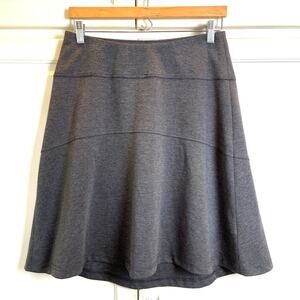 Royal Robbins Gray Knit Mini Skirt Women's Sz XS Rayon Blend Pockets Stretch